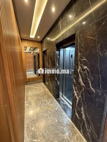 Studio à louer a cote de clinique chikh khalifa - Location Immobilier - Casablanca - photo 7