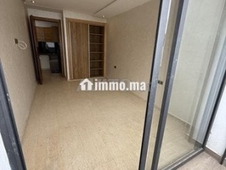 Studio à louer a cote de clinique chikh khalifa - Appartement à louer - Casablanca