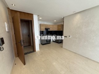 Studio à louer a cote de clinique chikh khalifa - Appartement à louer - Casablanca