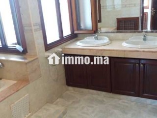 Villa avec chauffage central à Souissi - Villa à louer - Rabat