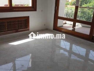 Villa avec chauffage central à Souissi - Villa à louer - Rabat