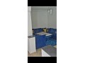 location-saisonniere-a-martil-1-belle-chambre-salon-contemporain-small-0
