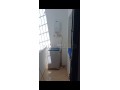 location-saisonniere-a-martil-1-belle-chambre-salon-contemporain-small-7