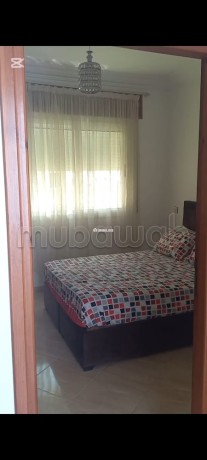location-saisonniere-a-martil-1-belle-chambre-salon-contemporain-big-2