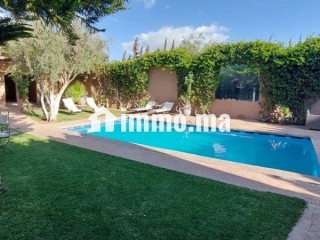 location-saisonniere-villa-de-luxe-a-route-amizmiz-6-pieces-antenne-parabolique-et-securite