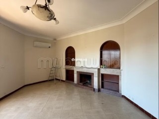location-dun-appartement-en-centre-3-belles-chambres-terrasse