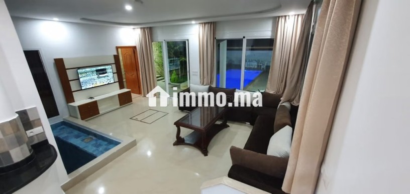 villa-de-standing-a-louer-pour-vos-vacances-a-asilah-6-chambres-climatisation-et-piscine-big-2