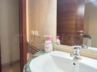 Appartement de vacances à louer à De La Plage. Superficie 120 m². Garage et terrasse - Appartement à vendre - Tanger