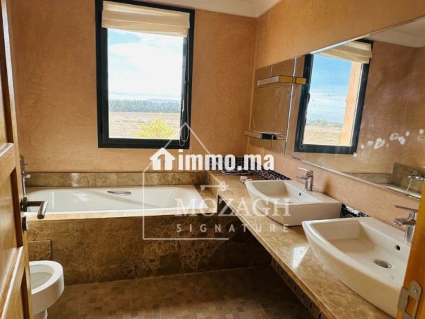 charmante-villa-3-ch-piscine-domaine-golfique-big-12