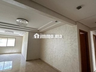 Avec 4 chambres Apprt vide à oasis square - Appartement à louer - Casablanca