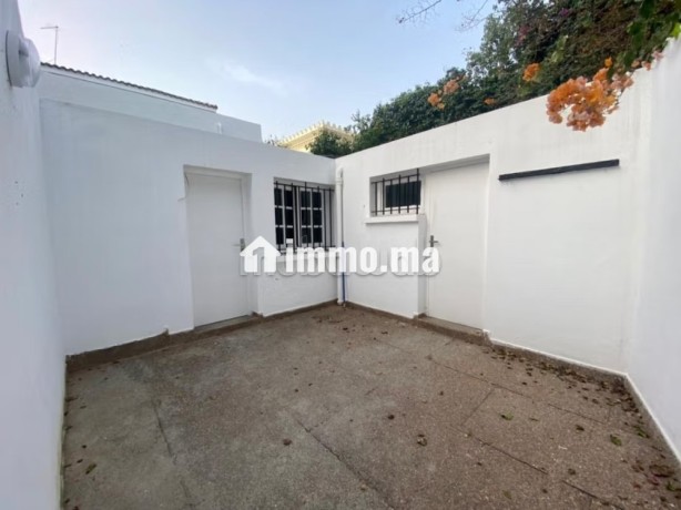 villa-professionnelle-1723m2-bd-franklin-roosvelt-big-15