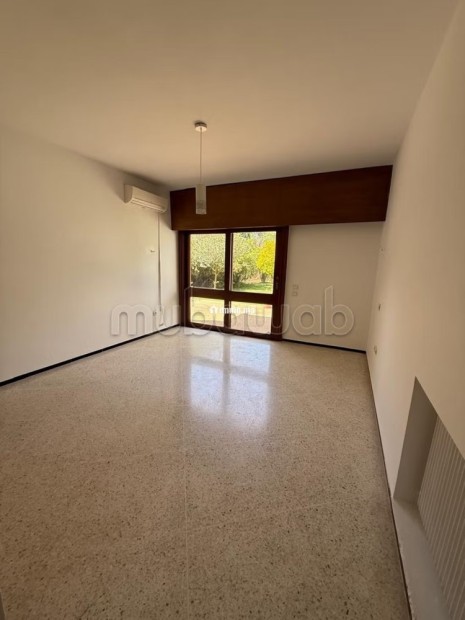 Magnifique villa à louer à Souissi. 7 pièces. Belle terrasse et jardin - Location Immobilier - Rabat - photo 5
