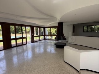 Magnifique villa à louer à Souissi. 7 pièces. Belle terrasse et jardin - Villa à louer - Rabat