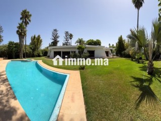 Magnifique villa à louer à Souissi. 7 pièces. Belle terrasse et jardin - Villa à louer - Rabat