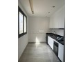 location-studio-58m2-vide-les-hopitaux-small-1
