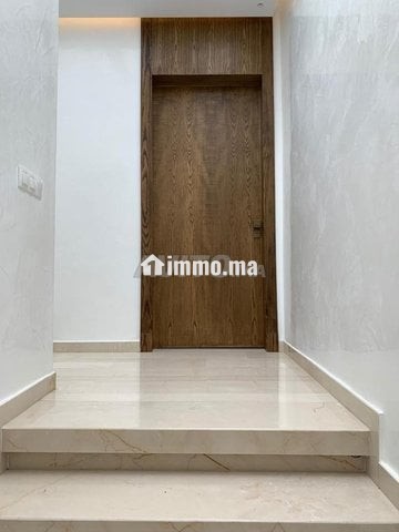 Villa a louer de 220m2 pas loin de centre ville - Location Immobilier - Agadir - photo 2