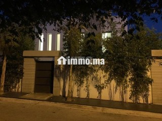 Villa a louer de 220m2 pas loin de centre ville - Villa à louer - Agadir