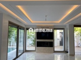 Villa a louer de 220m2 pas loin de centre ville - Villa à louer - Agadir
