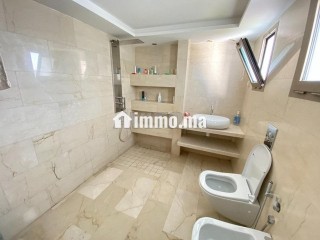 Villa a louer de 220m2 pas loin de centre ville - Villa à louer - Agadir