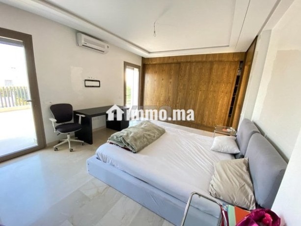 villa-a-louer-de-220m2-pas-loin-de-centre-ville-big-8