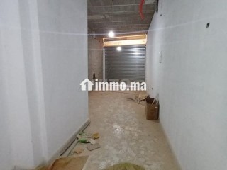 محل تجاري بمساحة 45 متر عندو تيراس حي المحمدي - Local commercial à vendre - Agadir