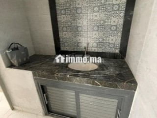 Appart usage bureau sur av hassan 2 - Bureau à louer - Agadir