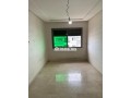 avec-3-chambres-appartement-vide-a-roche-noire135m-small-1