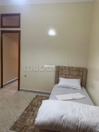 location-saisonniere-a-jawhara-surface-totale-110-m2-salon-marocain-et-antenne-parabolique-big-4
