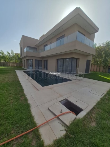 Des villas de luxes de 600 à 900 m 2 dans une résidence fermée - Vente Immobilier - Marrakech - photo 1