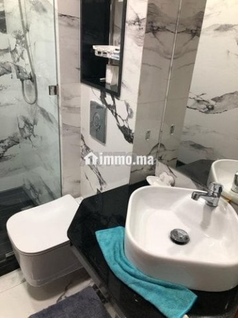 studio-a-louer-a-quartier-des-hopitaux-big-5