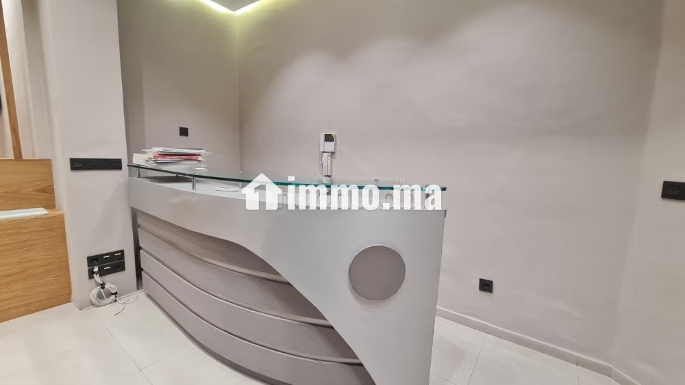 Cabinet médical neuf et équipé - Location Immobilier - Casablanca - photo 1