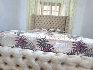 location-dun-appartement-a-argana-2-chambres-agreables-porte-blindee-antenne-parabolique