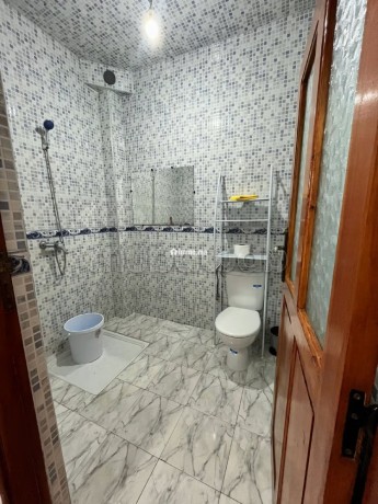 location-dun-appartement-a-argana-2-chambres-agreables-porte-blindee-antenne-parabolique-big-11