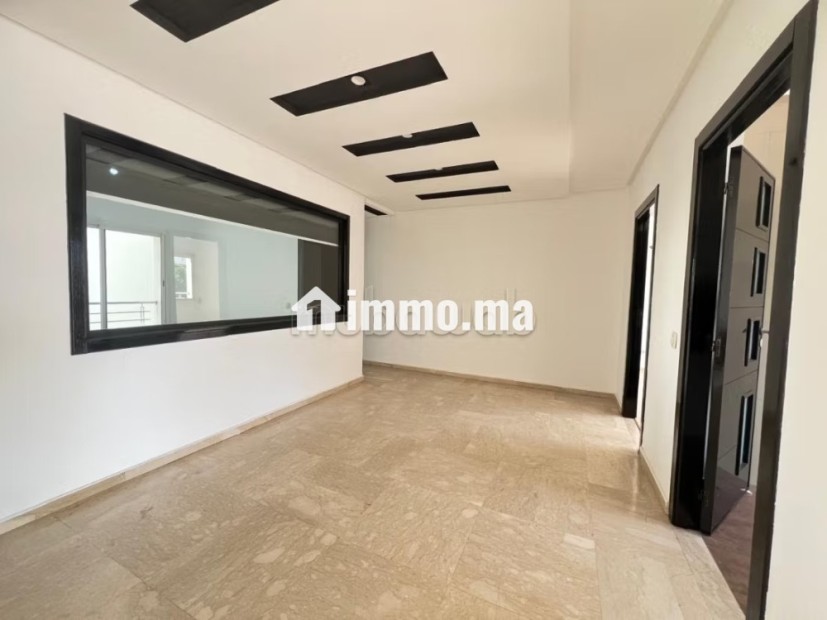Á louer splendide appartement 3ch vide Ain diab - Location Immobilier - Casablanca - photo 1