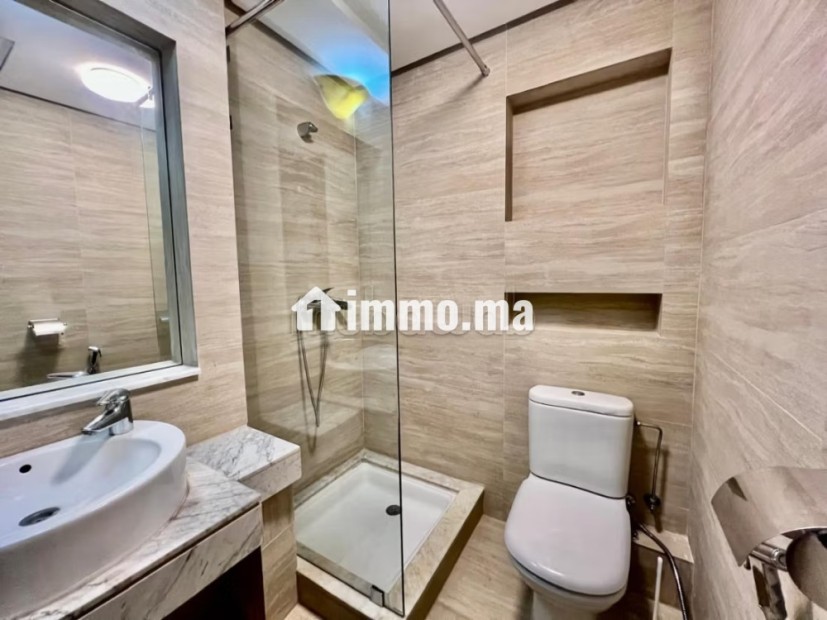 Á louer splendide appartement 3ch vide Ain diab - Location Immobilier - Casablanca - photo 2