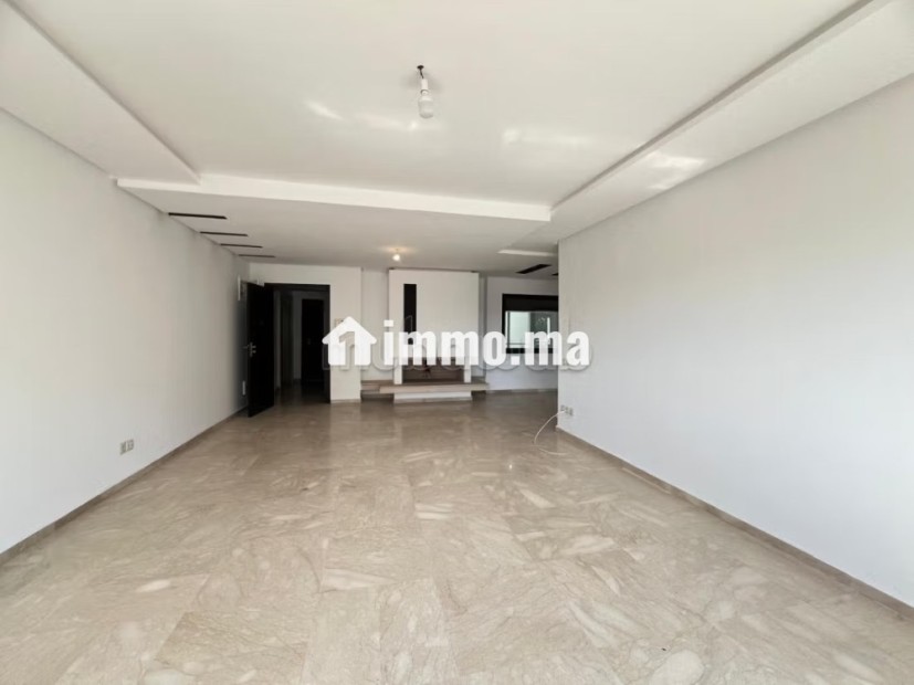 Á louer splendide appartement 3ch vide Ain diab - Location Immobilier - Casablanca - photo 3