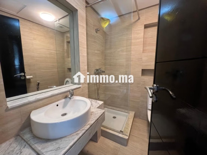 Á louer splendide appartement 3ch vide Ain diab - Location Immobilier - Casablanca - photo 5