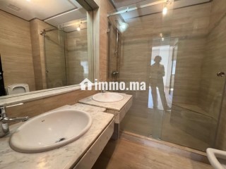 Á louer splendide appartement 3ch vide Ain diab - Appartement à louer - Casablanca