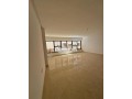 bureau-facade-en-location-small-0