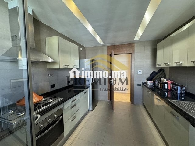MAGNIFIQUE APPARTEMENT AVEC VUE DEGAGEE - Location Immobilier - Rabat - photo 5