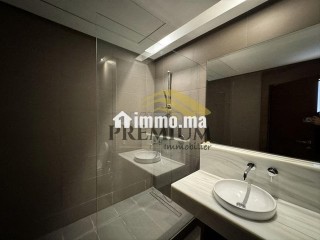MAGNIFIQUE APPARTEMENT AVEC VUE DEGAGEE - Appartement à louer - Rabat
