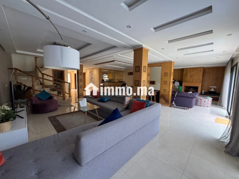 Maison de luxe à louer à Harhoura. 3 belles chambres. Bien meublé - Location Immobilier - Autre - photo 1