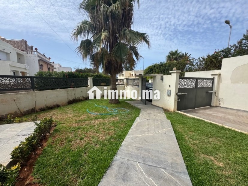Maison de luxe à louer à Harhoura. 3 belles chambres. Bien meublé - Location Immobilier - Autre - photo 2