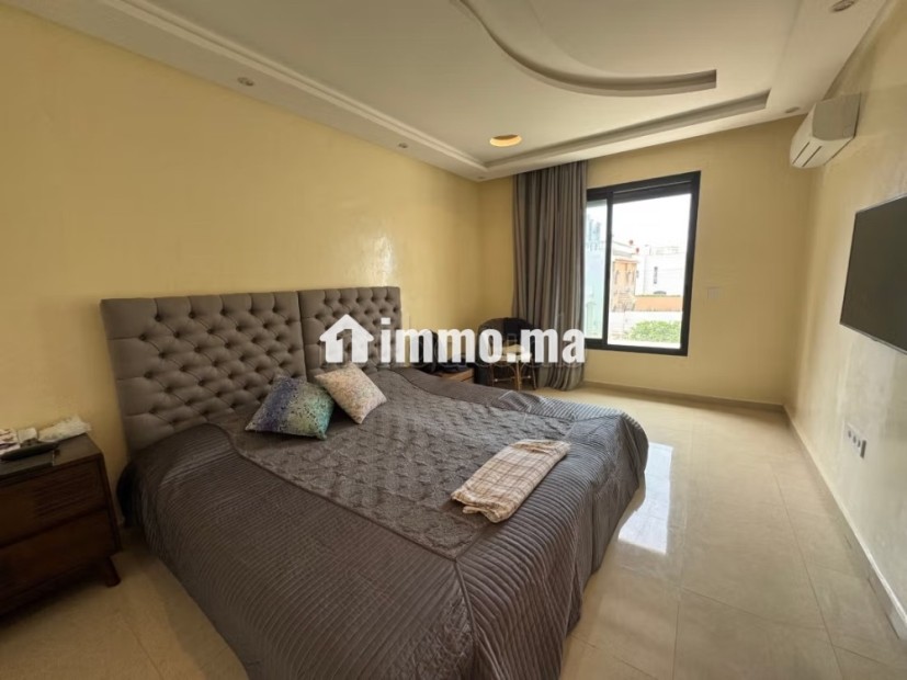 Maison de luxe à louer à Harhoura. 3 belles chambres. Bien meublé - Location Immobilier - Autre - photo 8