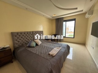 Maison de luxe à louer à Harhoura. 3 belles chambres. Bien meublé - Villa à louer - Autre