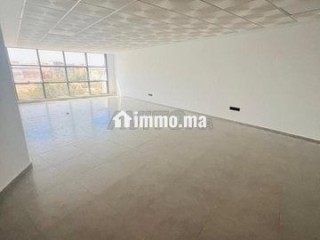 plateau-bureau-a-louer-vide-proch-oncf-parc