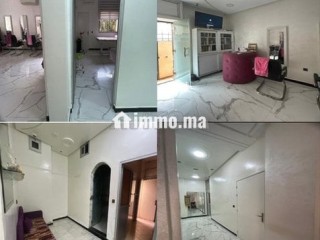 156m2 Local commercial au rez-de-chaussée à vendre - Local commercial à vendre - Sale
