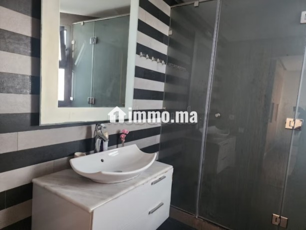 appartement-de-vacances-a-louer-a-casablanca-marina-superficie-75-m2-vue-exceptionnelle-sur-la-mer-chauffage-central-big-14