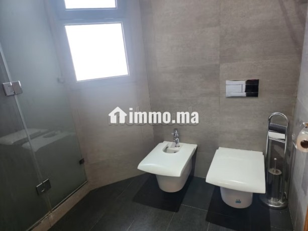appartement-de-vacances-a-louer-a-casablanca-marina-superficie-75-m2-vue-exceptionnelle-sur-la-mer-chauffage-central-big-19