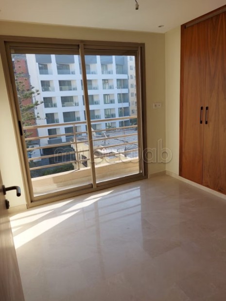 Joli appartement vide avec cuisine équipée - Location Immobilier - Casablanca - photo 7